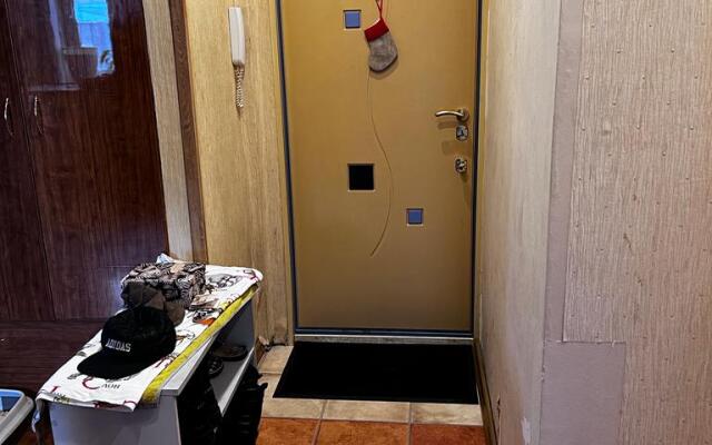 Апартаменты Ladom 3х Комнатные на 6км район дачная