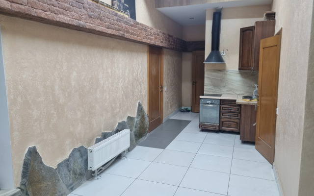 Vdali Ot Zhen Chalet