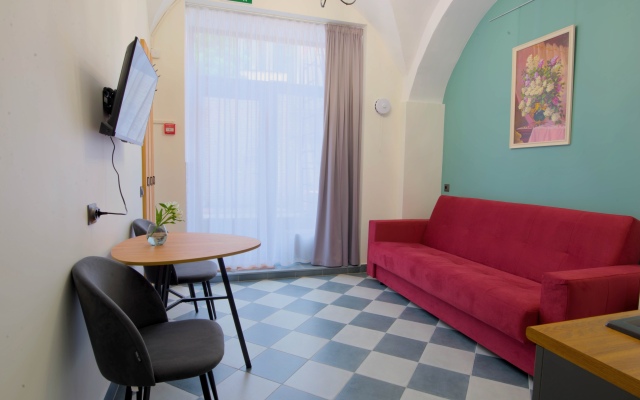 Dvenadtsat Mini Hotel