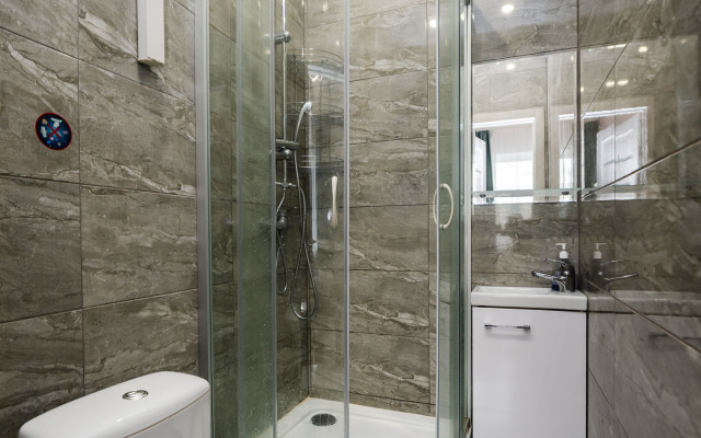 Arbat 20 (63B) Apartments