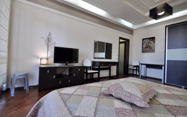 Apartments Near Primorskiy Park