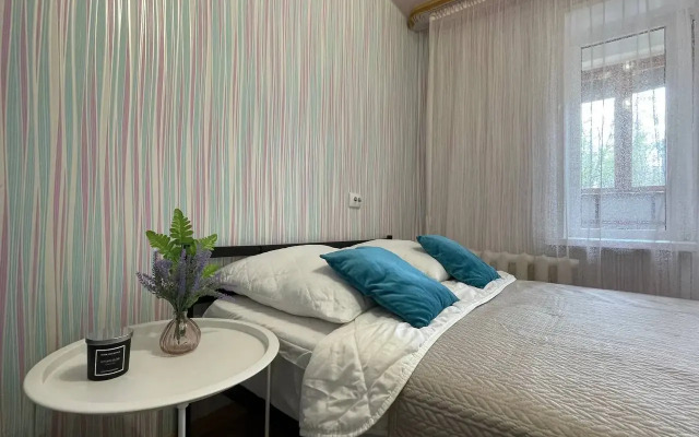 3-K. 70 M² 6 Krovatey Flat