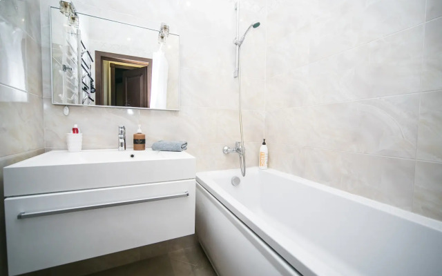 2- room on 28 Independence Avenue City Center Apartments