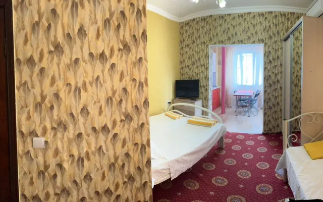 Na Tsvetochnoy 4 Apartments