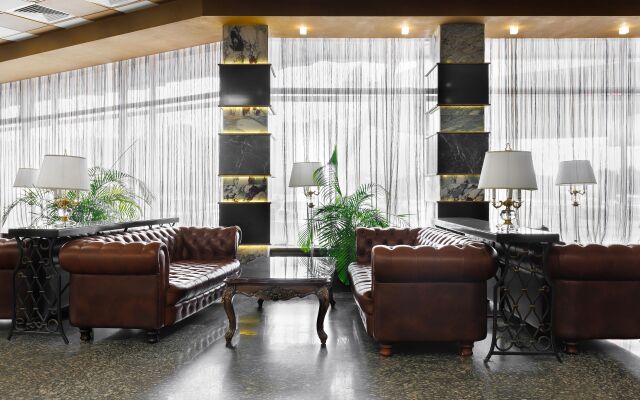 Apart hotel Salut-Sateen by Sateen Group