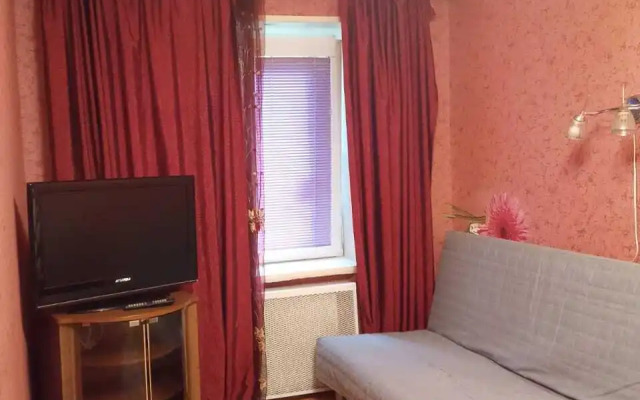 Квартира Двухкомнатная 50 лет Октября