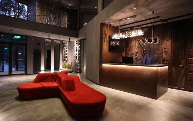 Khvoya v Gorah Hotel