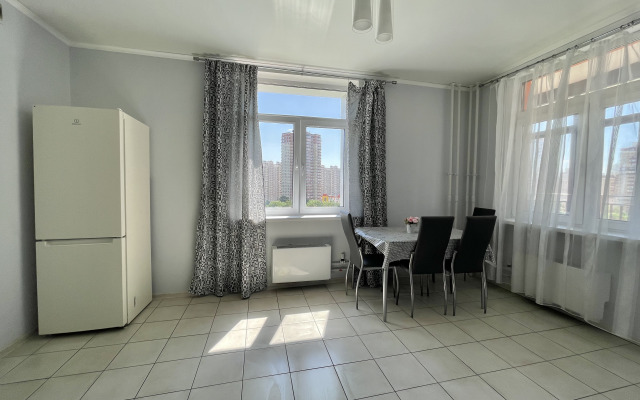 Dvukhkomnatnaya Kvartira S Vidom Na Les Flat