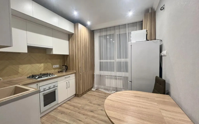 V Tsentre Goroda V Zhk Levoberezhye Flat