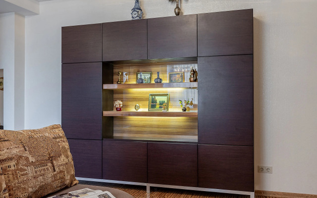 Квартира на Невзоровых