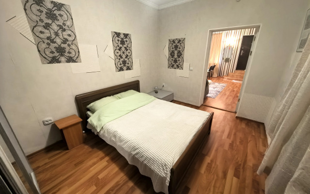 Uyutnye Dvukh Komnatnye Apartments