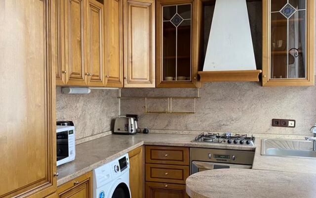 Апартаменты Двухкомнатная квартира на Жуковского 34