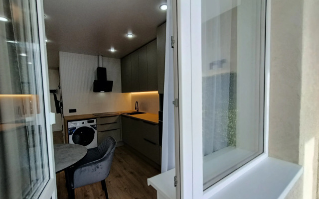 Na Bulvare Kuzymina 15 Flat