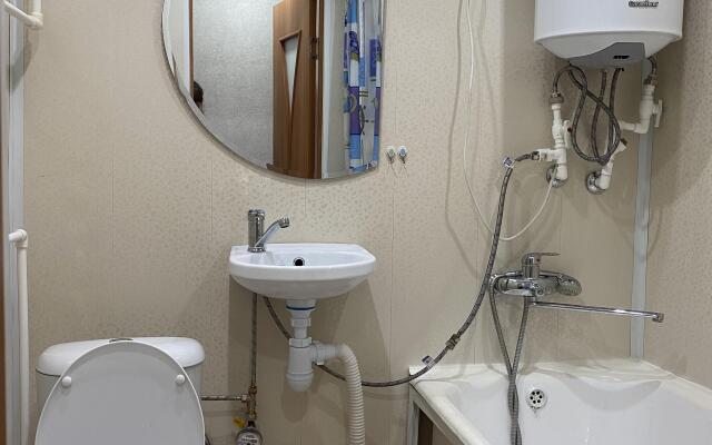 Малиновского 63