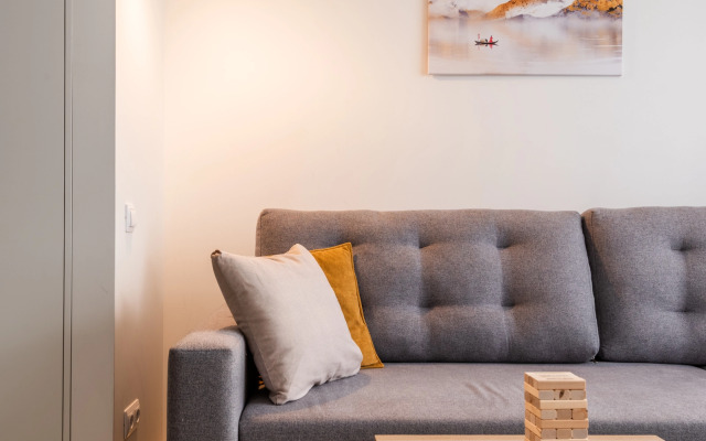 Квартира Евродвушка возле метро и ТЦ