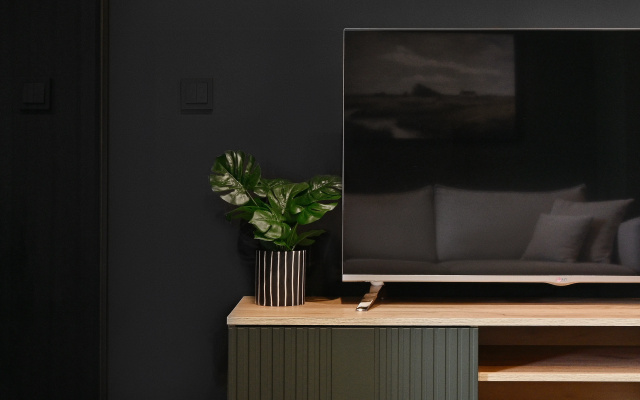 Kvartira Aparts Pro+ Studia Black Panorama u Volgi v ZK Galaktika na 16 Etaze