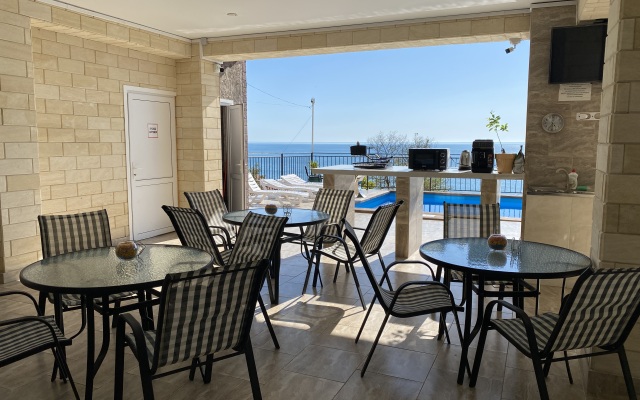 Villa Terrasa Guest House