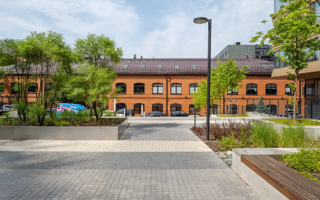 U Novodanilovskoy Naberezhnoy Apartments