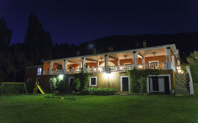 Hospedium Hotel Val de Pinares