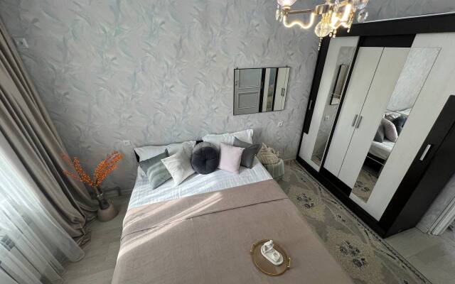 2 na Prospekte Kunaeva 7 Apartments