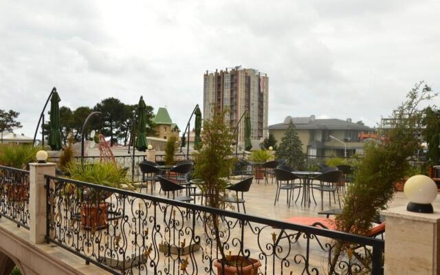 Irise Hotel