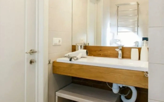 V Novom Zhk Art Layt Siti Apartments