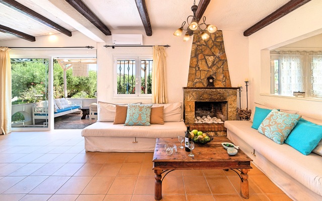 Cretan Lodge Heated Pool Villa