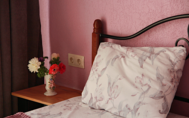 Rozovaya Laguna Guest House