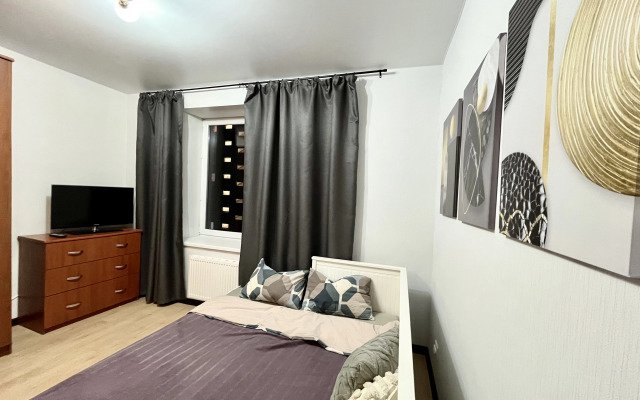 Layf Apart Flat