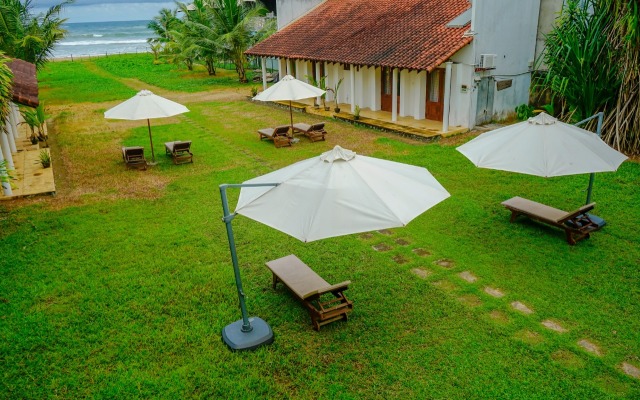 Muthumuni Ayurveda Beach Resort Hotel