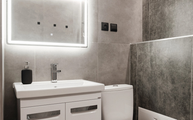 Uyutnaya S Dizaneynerskim Remontom V Tsentre Goroda Flat