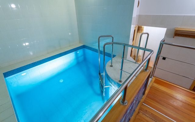 Greys Nairi Hotel