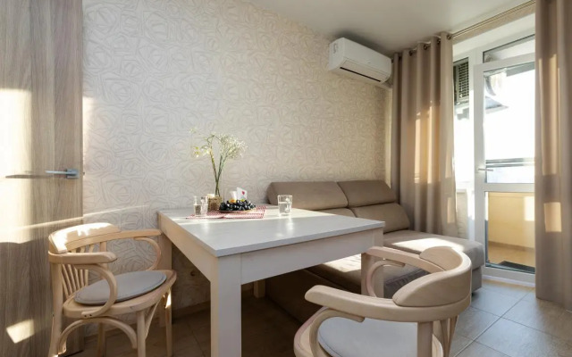 Апартаменты Светлая 1-к квартира возле ЖД вокзала