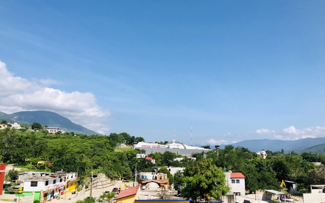 Camino Viejo Rotamundos Hotel