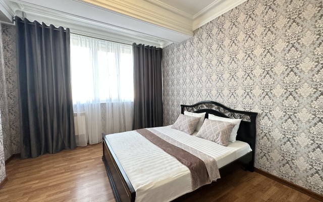 Квартира на проспекте Петра I 121