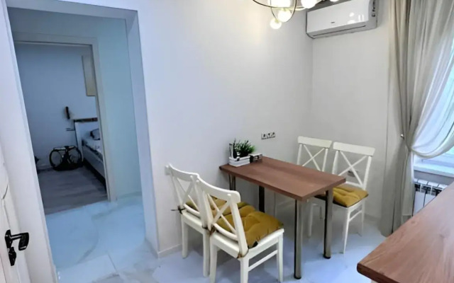 Dvuhkomnatnaya v Kurortnoj Zone Flat