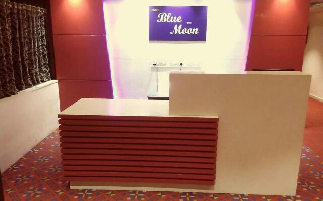 Hotel Blue Moon