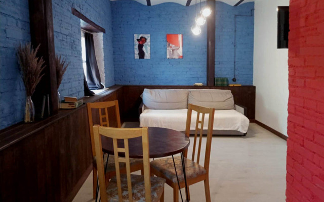 Uyutnyj Podval'chik v istoricheskom centre, 33 kvartiry Flat