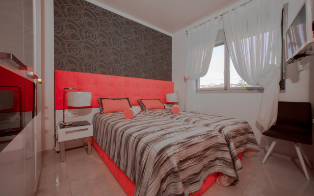 Toroni Luxury Villas - Orange Villa