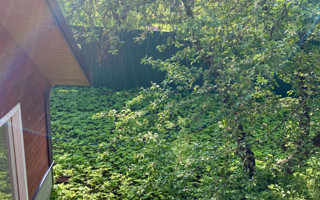 S Otdelnym Vkhodom I Zaezdom Private house
