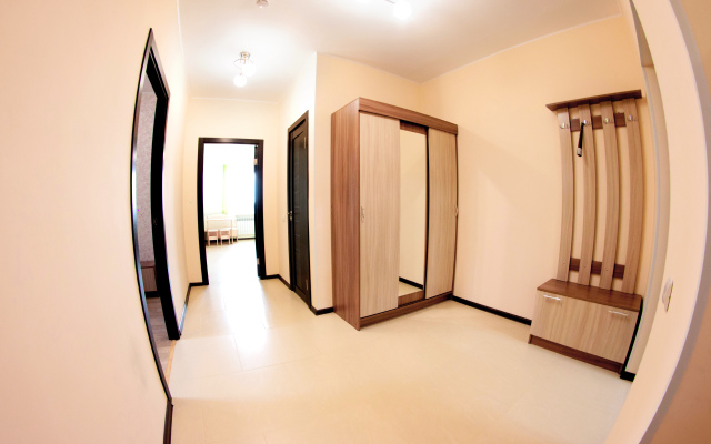 Trekhkomnatnye na Saltykova-Schedrina 3 Apartments
