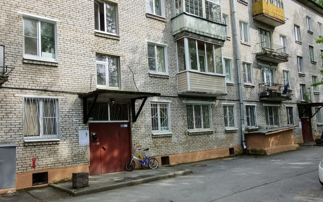 Tihaya Prostornaya V Samom Tsentre G. Lomonosov Flat