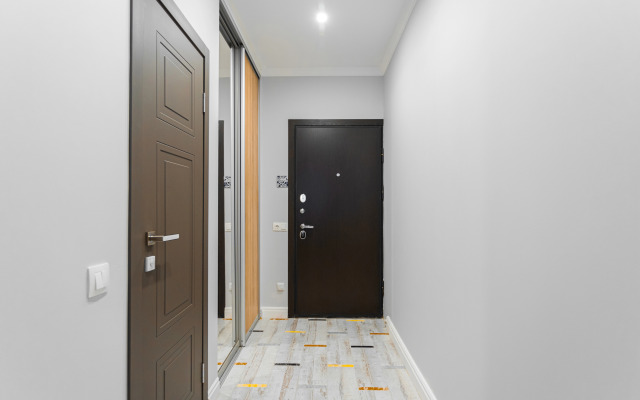 Апартаменты Lalapart Gray stone на 30 этаже небоскреба Савеловский Сити