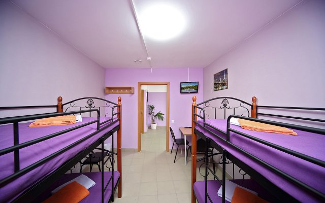 DMD Club Service Hostel