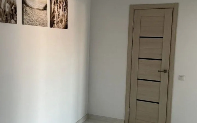 Квартира c нoвым coвременным peмoнтoм и новой техникoй