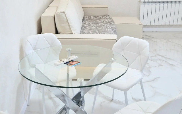 Istoricheskiy Tsentr U Parka Pushkina Apartments