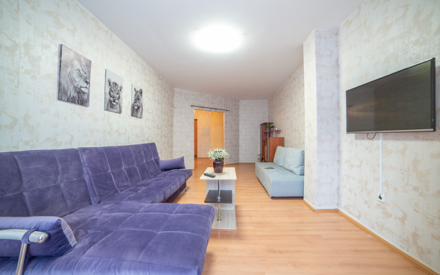 Апартаменты Трехкомнатная в центре