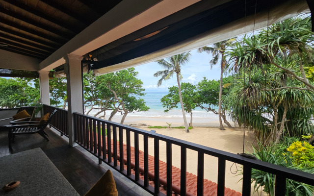 South Point Abbey 4 bedroom beach front Villa