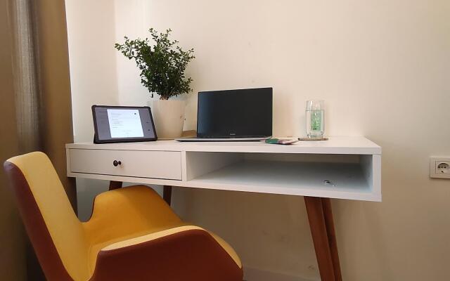 Apartments 2BR balcony house near Hilton bosphorus hotel