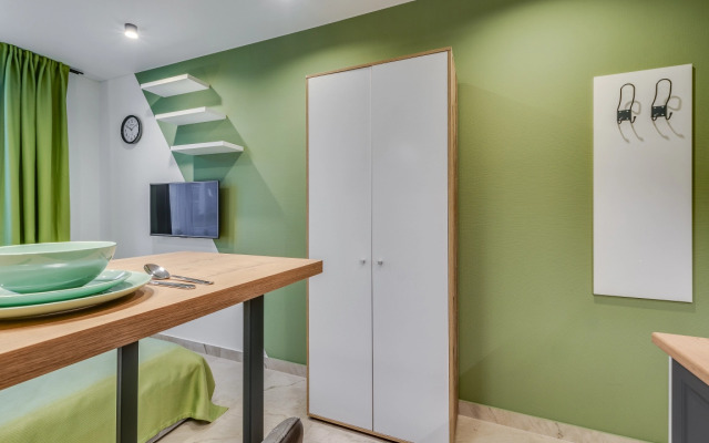 Apartamenty Uluchshennye Art-Aparty u Ekspoforuma 2